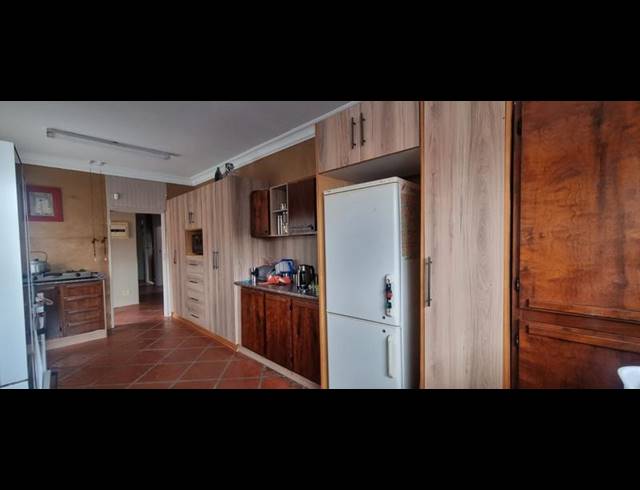 3 BEDROOM HOUSE FOR SALE IN KOSMOSPARK